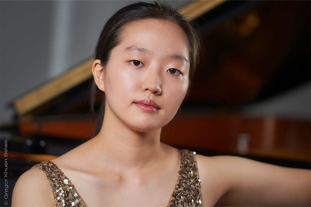 Pianistin Jaeyoon LEE spielt Werke von Beethoven und Schumann